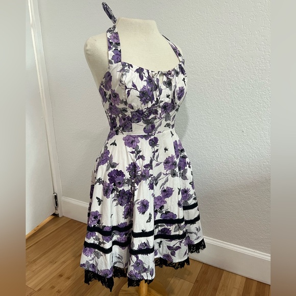 Hot Topic Dresses & Skirts - Hot Topic - White & Purple Floral Insect Halter Dress